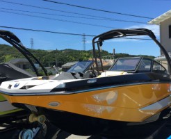 限定１台　エンジン２基搭載　お買い得なジェットボートあります！