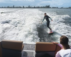 Wakeboardingマガジン が絶賛！255 HO WAKEのウェイキ!