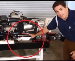 ロープ巻き込みの心配ゼロ！ROTAXエンジン搭載スカラブ ジェットボート