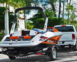 トレーラーで運搬可能！16ｆｔスカラブジェットボート今週末に入荷！