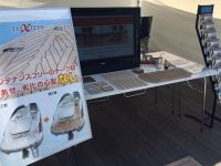 フレキシチークの展示に来場者みんなが足をとめた！？