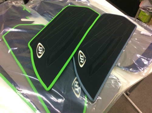 【HYDRO-TURF】NEW SX-R デッキマット入荷しました。