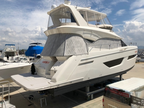 カーバー C-52に施工しました。(トランサムステップ編）