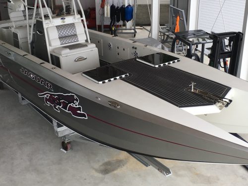 Jaguar37 Center Consoleに施工しました。