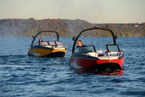 New Comer  JET BOAT 『SCARAB』